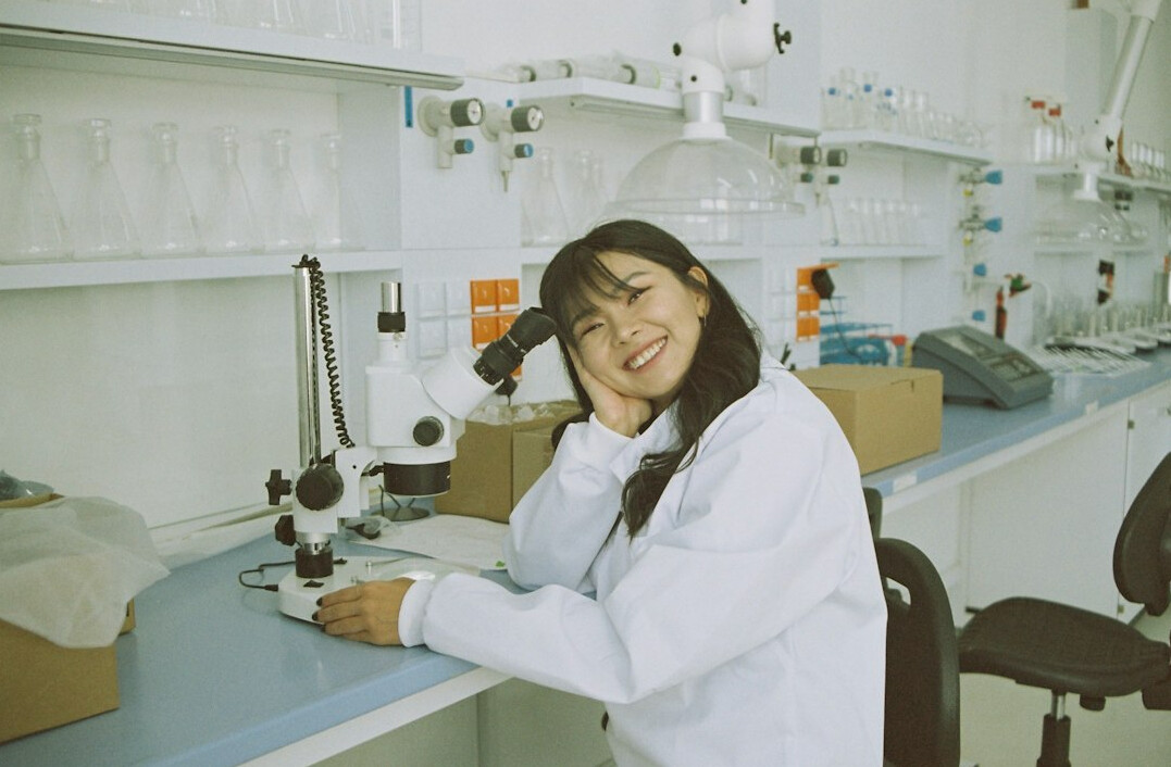 lab scientist analyzing samples